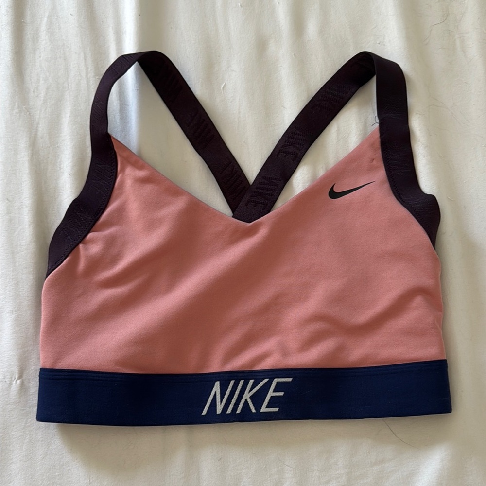 Nike Pink, navy and bordeaux - Size M